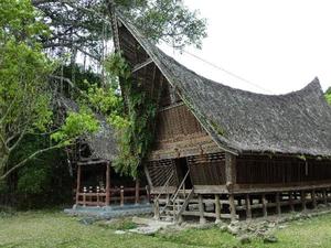 Bezoek Batakdorp bij Tobameer