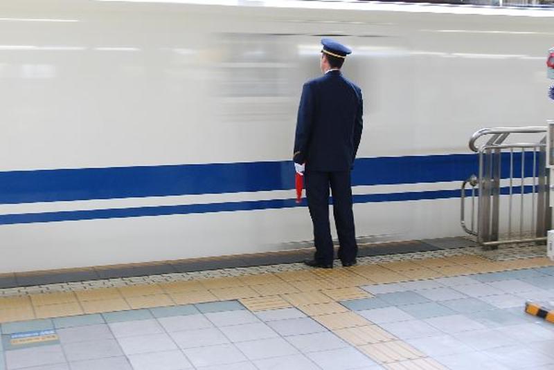 Osaka - Stationschef bij Shinkansen