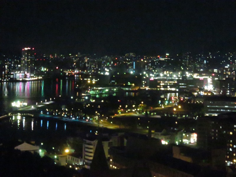 Nagasaki by night vanaf glover gardens