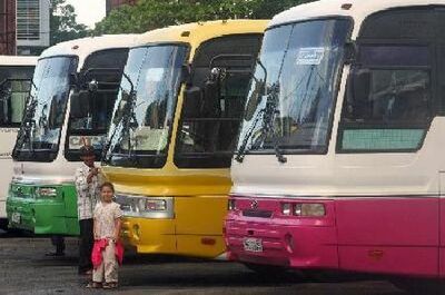 Bus vervoersmiddel rondreis Djoser Family 