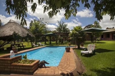 Airport Game Lodge zwembad Johannesburg Zuid-Afrika