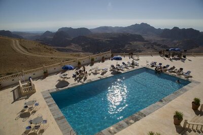 Petra Grand View Hotel zwembad Jordanië