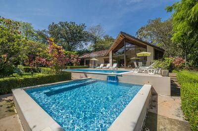 Hotel Leyenda zwembad Playa Carrillo Costa Rica