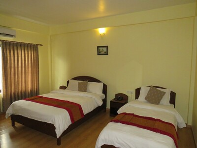 Pokhara Crown Himalayas Kamer  hotel accommodatie Djoser 