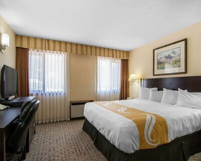 Quality Inn Chateau - Canmore