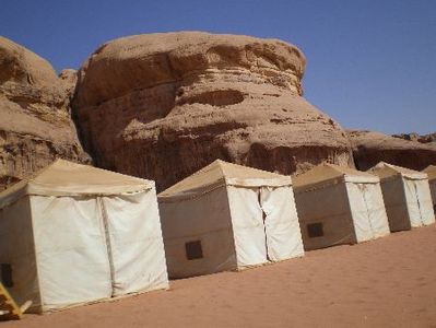 Jordanie tentenkamp woestijn DJoser 