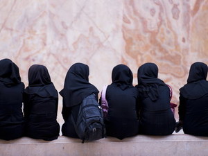 Iran - Kerman - schoolmeisjes