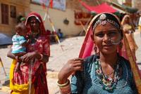 Kleurrijke vrouwen Rajasthan India Djoser