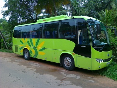 Sri Lanka Malediven rondreis bus vervoersmiddel Djoser 