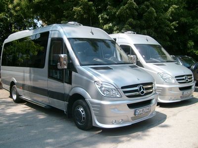 Roemenie en Bulgarije buitenkant bus vervoersmiddel Rondreis Djoser 