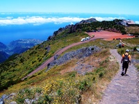 Madeira wandelreis Djoser uitzicht berg Ribeira Brava