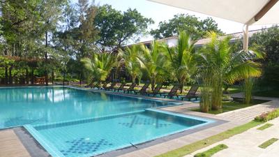 Zwembad Hotel Pollonaruwa
