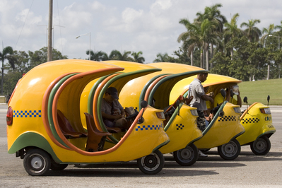 Cuba Havana coco taxi