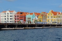 Kleurijke huizen op Curacao