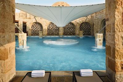 Movenpick Resort zwembad Dode Zee Jordanie