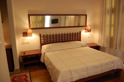 Hotel Mangalemi kamer Berat Albanië