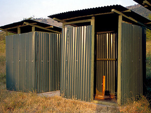 Masai Mara– wc’s op de campsite