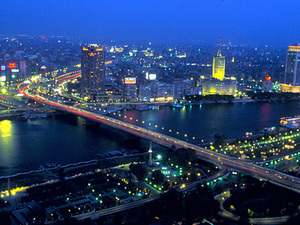 Cairo - stadsgezicht bij nacht