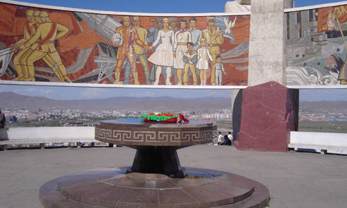 Ulaanbaatar - monument vriendschapsheuvel