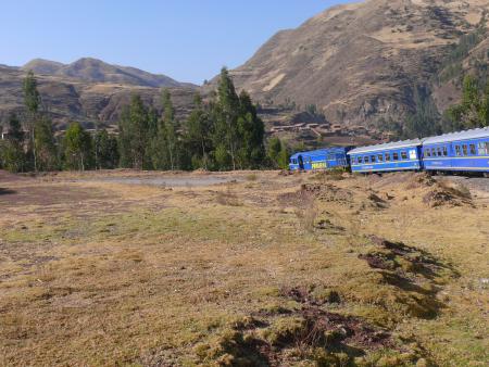 De trein op weg naar Machu Picchu
