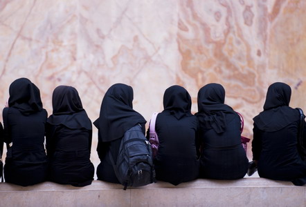 Iran - Kerman - schoolmeisjes