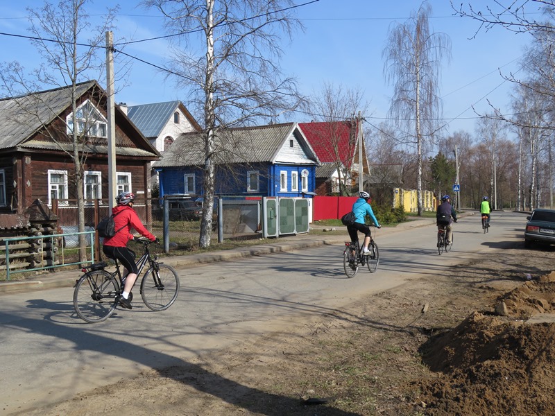 fietsers bij Valday
