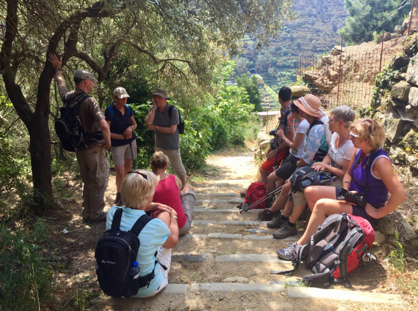 Rustende wandelaars Cinque Terre Italië Djoser